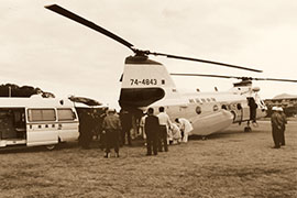 1999.11自衛隊ヘリによる救急患者搬送 トリミングP44-2.jpg