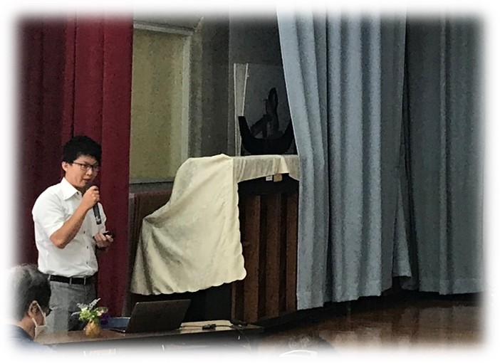 R5.8.30市民公開講座の写真（栄養部　鈴木さん）.jpg