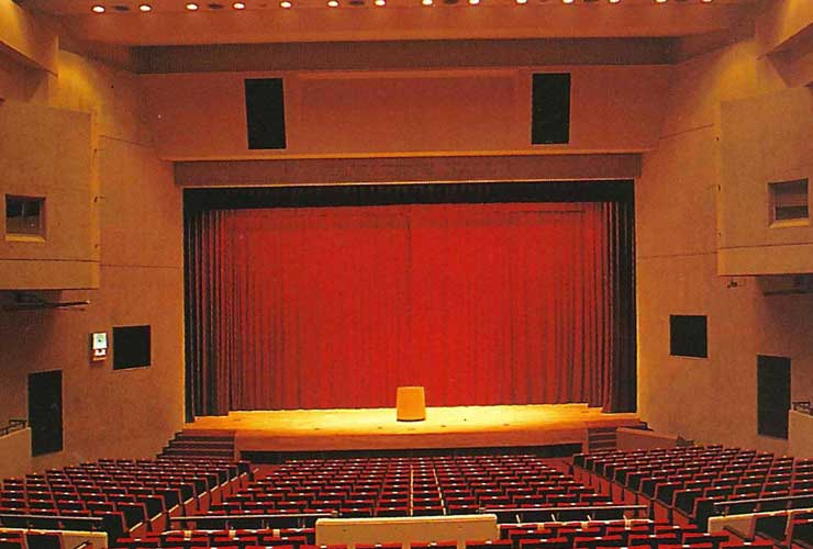 ラマツィーニホール.jpg